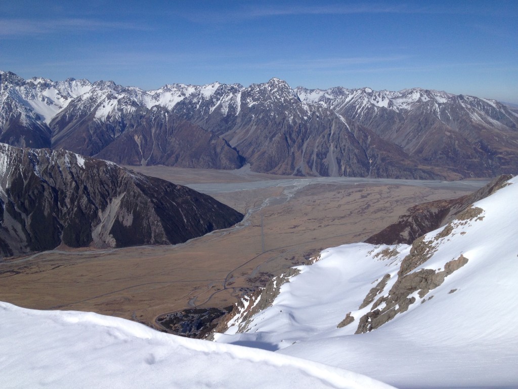 The split between the Hooker and Tasman valleys 