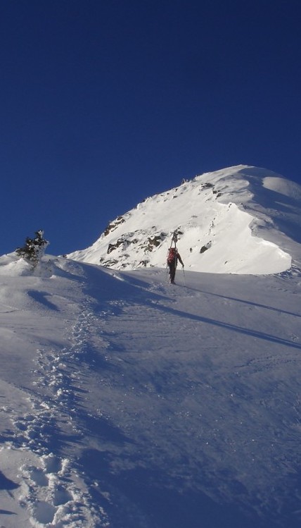 Climbing up Little Chiwaukum near Stevens Pass