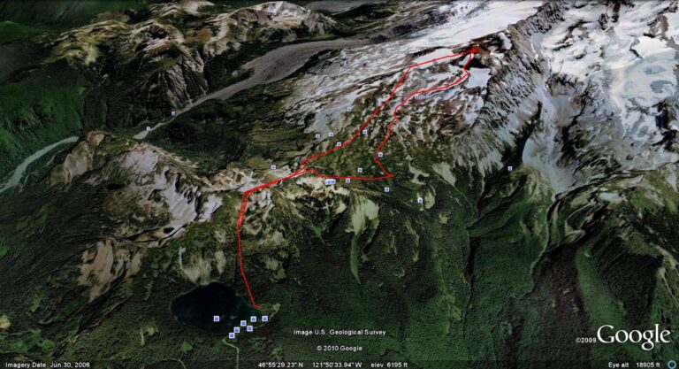 Mowich Lake to Flett Glacier Headwall backcountry ski tour in Mount Rainier National Park