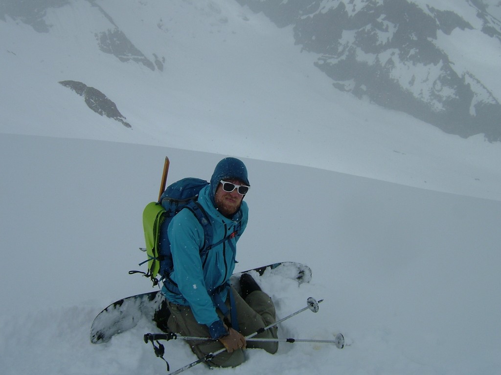 Saying goodbye to Boot before riding down Whitman Crest during the Paradise to Carbon River ski traverse