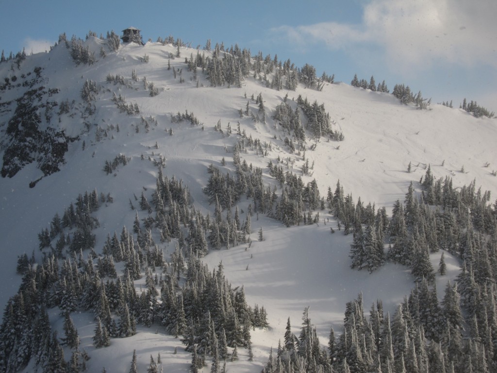 Tolmie Peaks lookout tour from Alki Crest in Mount Rainier National Park