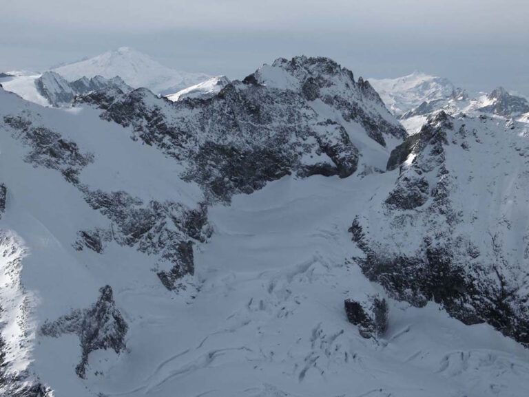 Looking at the Douglas Glacier on Mount Logan in the North Cascades of Washington State