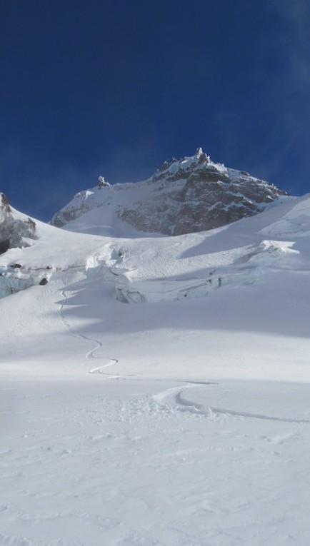 Snowboarding on Glacier Peak in Washington