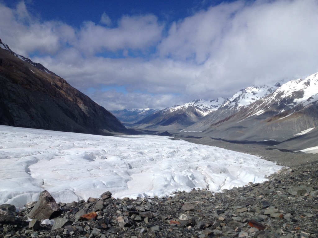 Heading down the Tasman to De La Beche corner