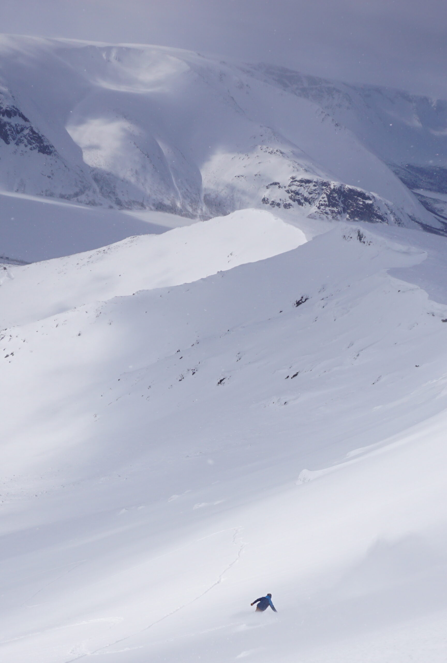 Snowboarding into the Sidecountry of Bigwood Ski Resort