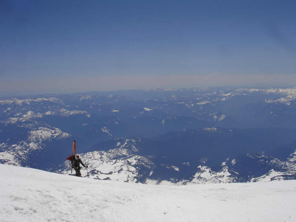 The last few steps to the summit of Mount Rainier