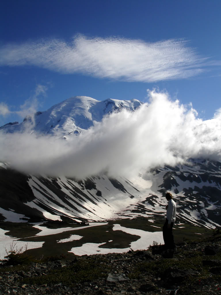 The view of Rainier off the ridge of Mount Fremont