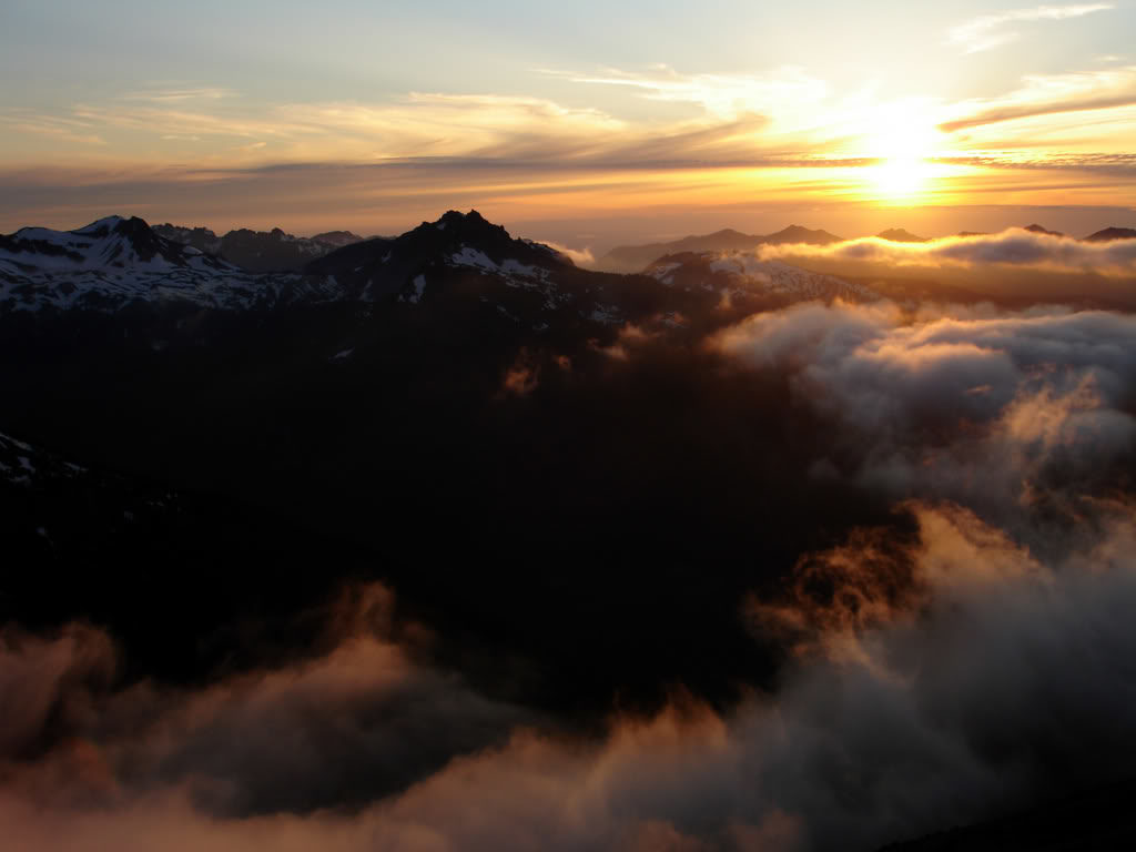 Sunset over the Puget Sound from Mount Fremont