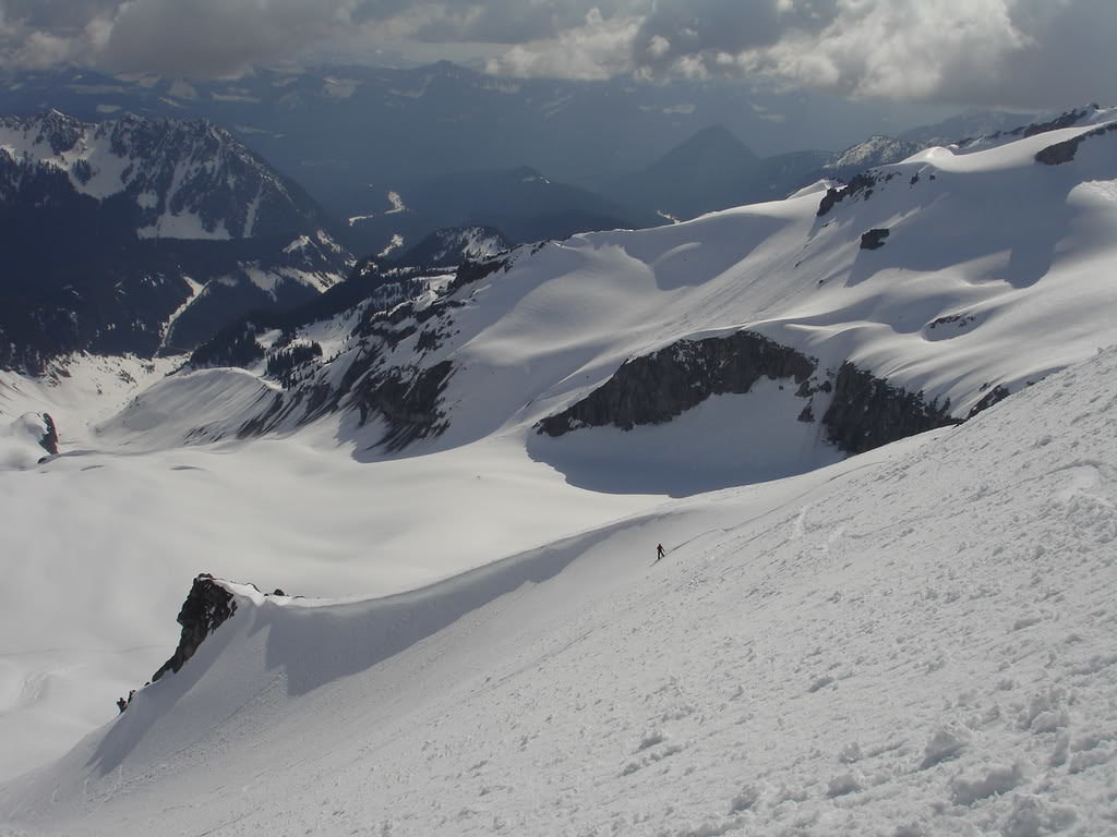 Making snowboard turns down