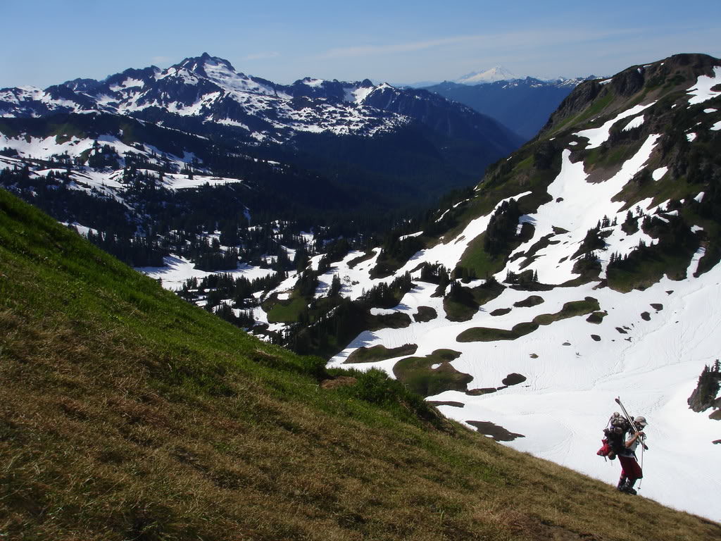 Looking for a snow finger that connected to the basin below