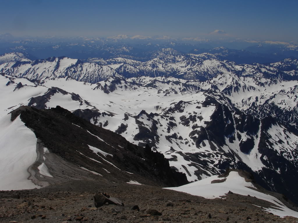 Looking South from around 10,000 feet on Glacier Peak
