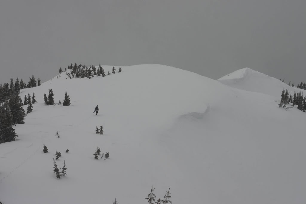 Waling on the ridge towards Big Crow Basin in the Crystal Mountain Backcountry