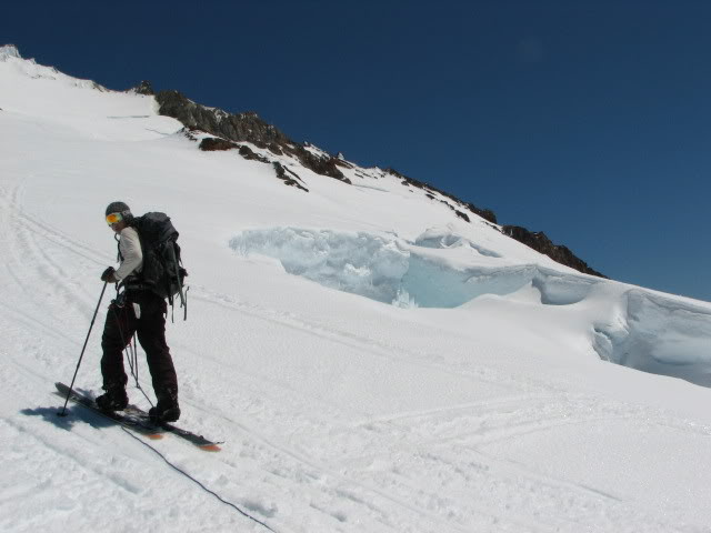 Ski touring up the Easton Glacier