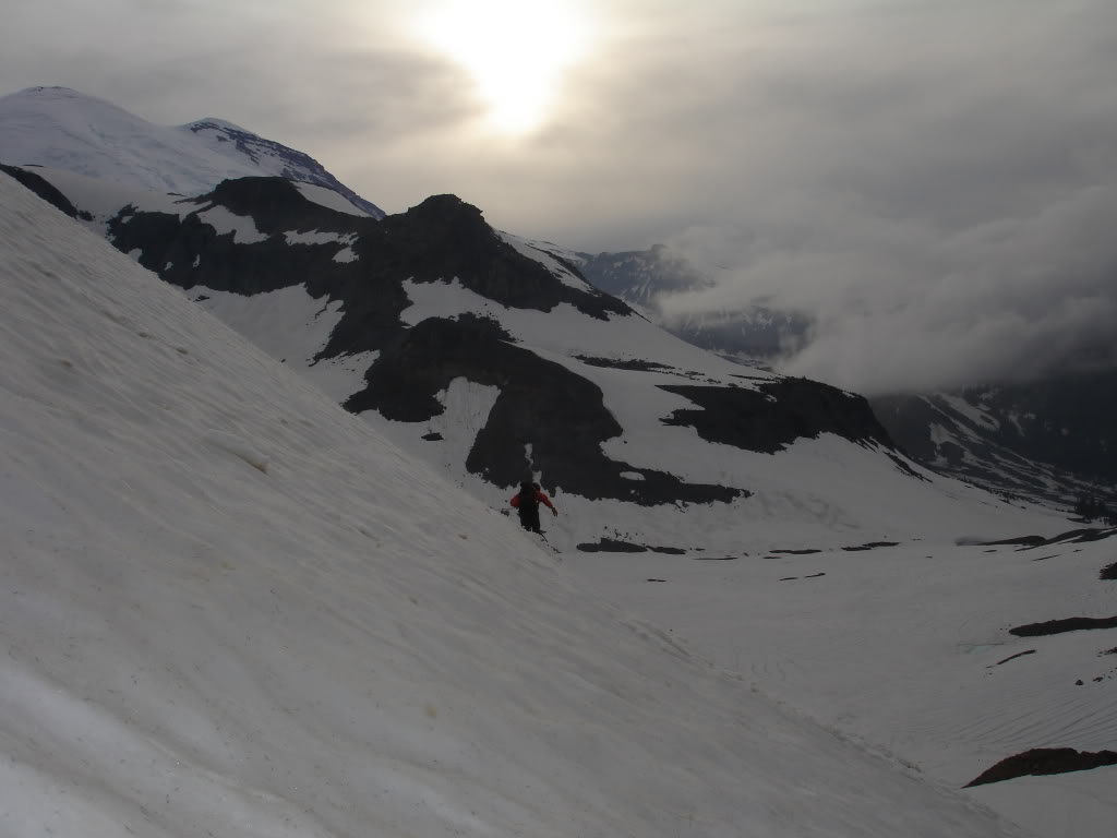 Snowboarding down to Summerland in Mount Rainier National Park