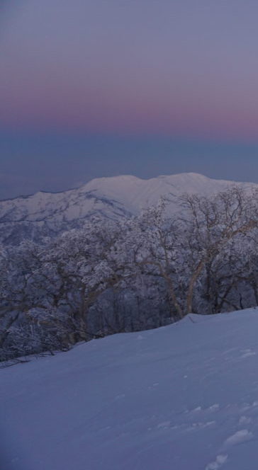 Watching the sunrise from the Crater rim of Myoko Kogen