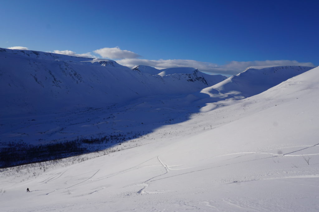 Putting in snowboard tracks in the Kukisvumchorr Backcountry