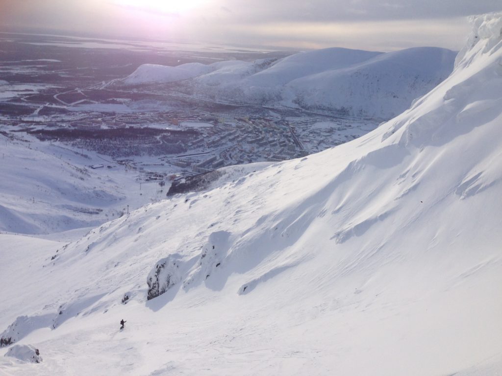 Making steep turns in the Bigwood sidecountry