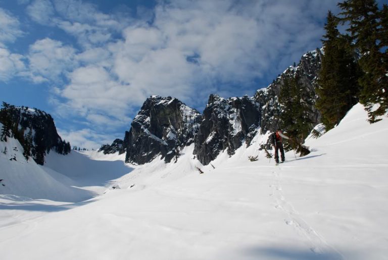 Ski touring in to Pineapple Basin