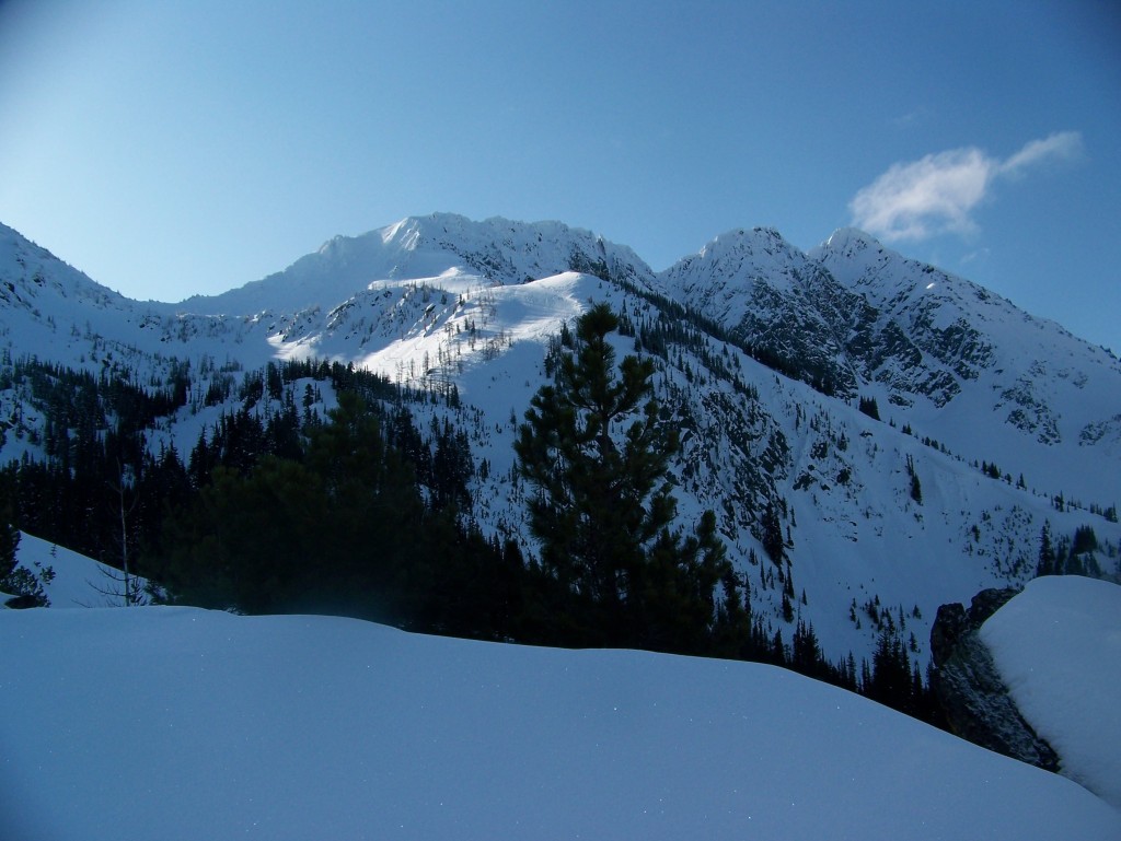 Ski touring into the alpine of the Chiwaukum Mountains and the Big Chiwaukum