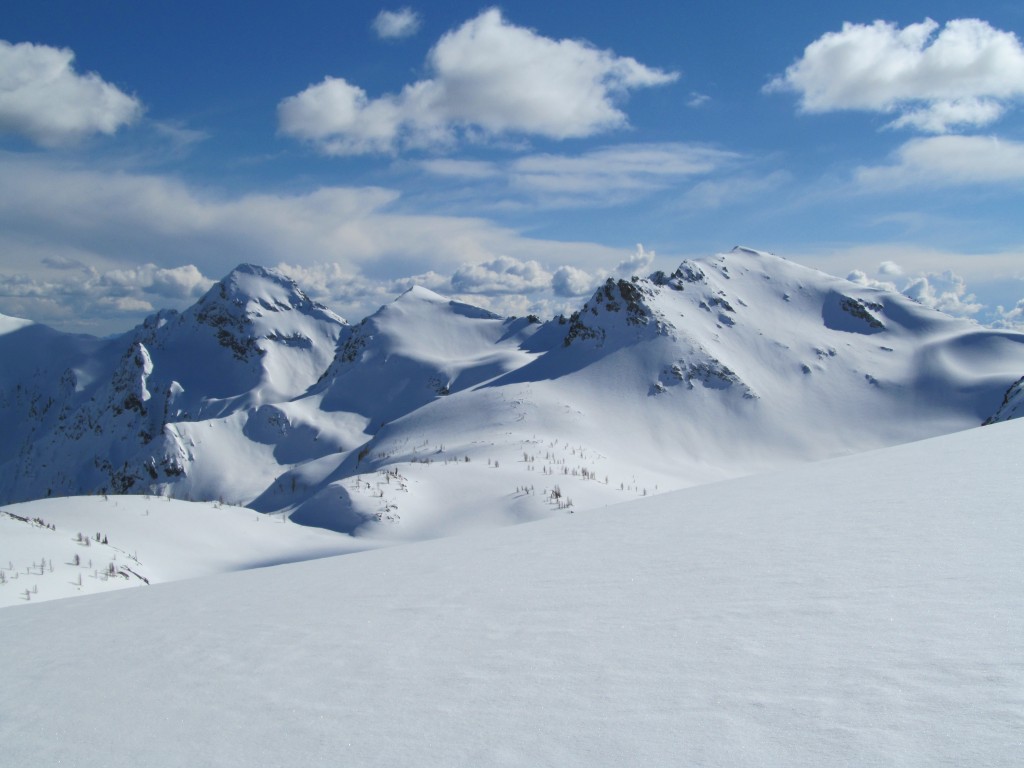 Heading over to Ice Lake from Mount Maude