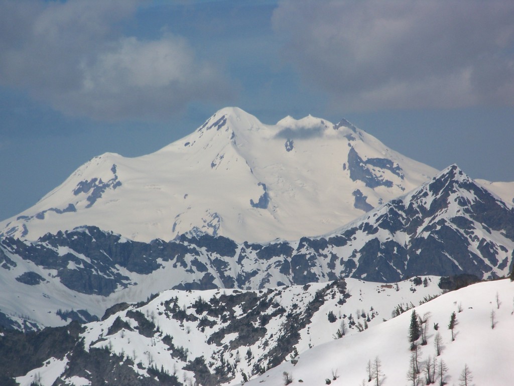The view of Glacier Peak and the Chocolate Glacier in the morning in the Chelan Mountains