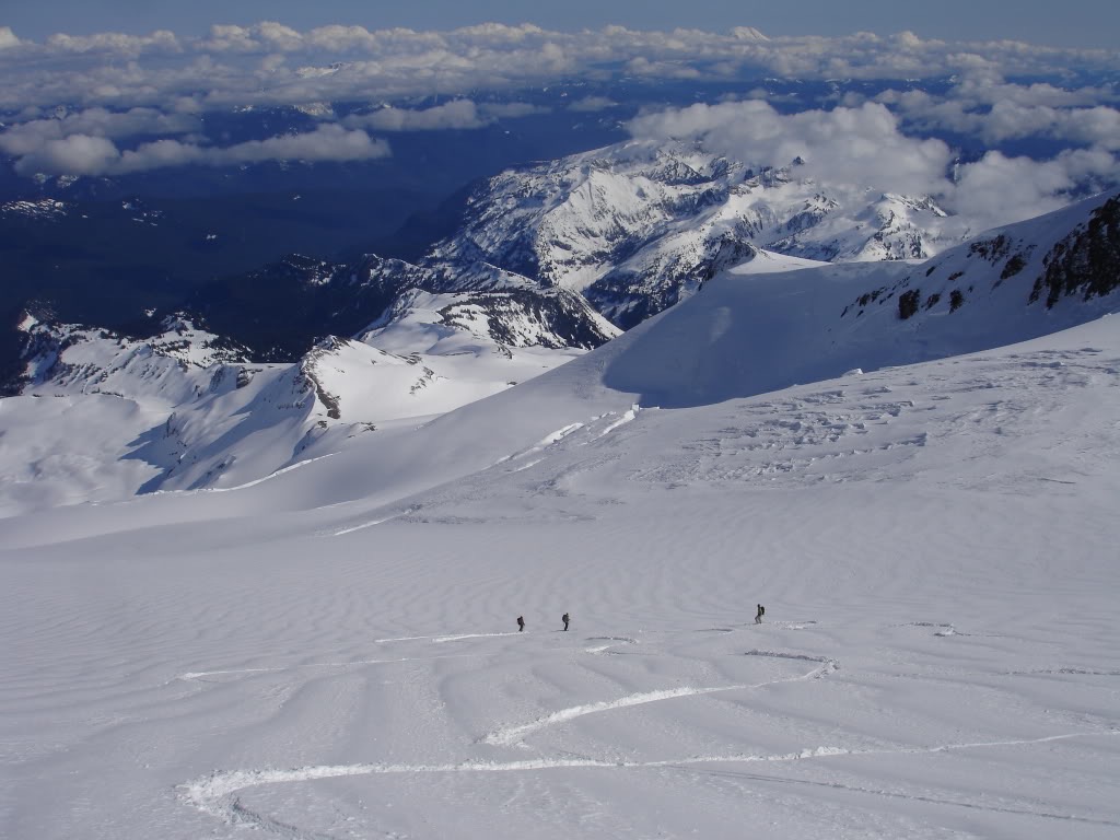 A moment of Rest on the Cowlitz Glacier before the traverse to the Nisqually Chute
