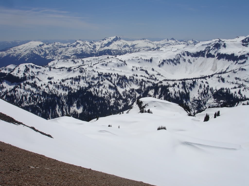 Same Tatoosh Range different view