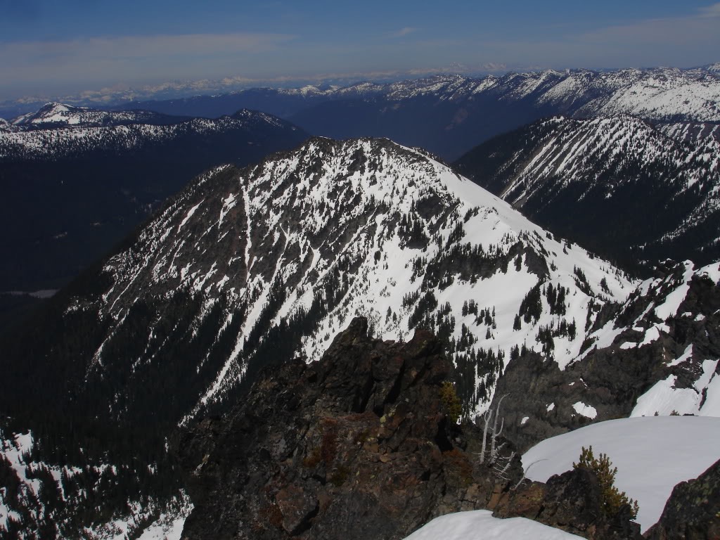 Looking North at Tamanos Mountain