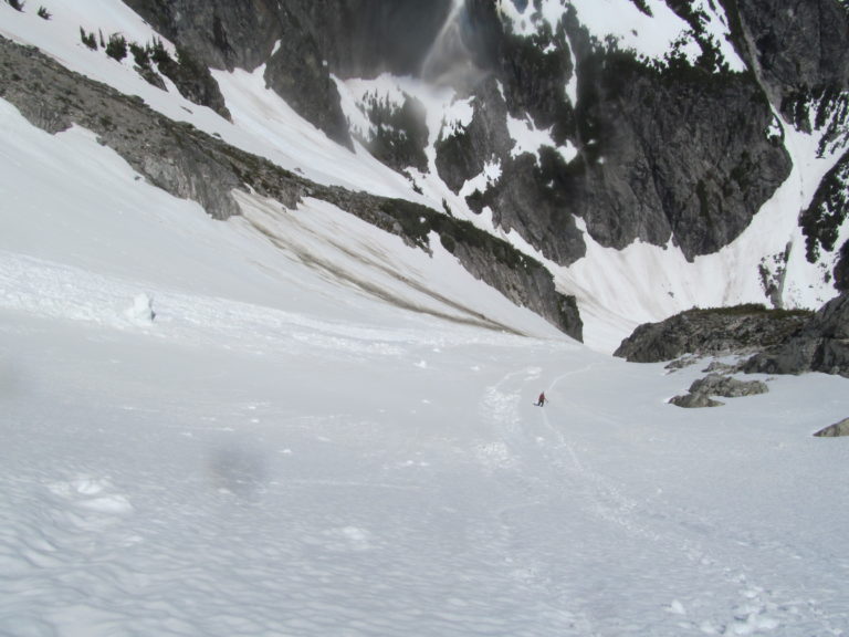 Climbing up to Backbone Ridge Col