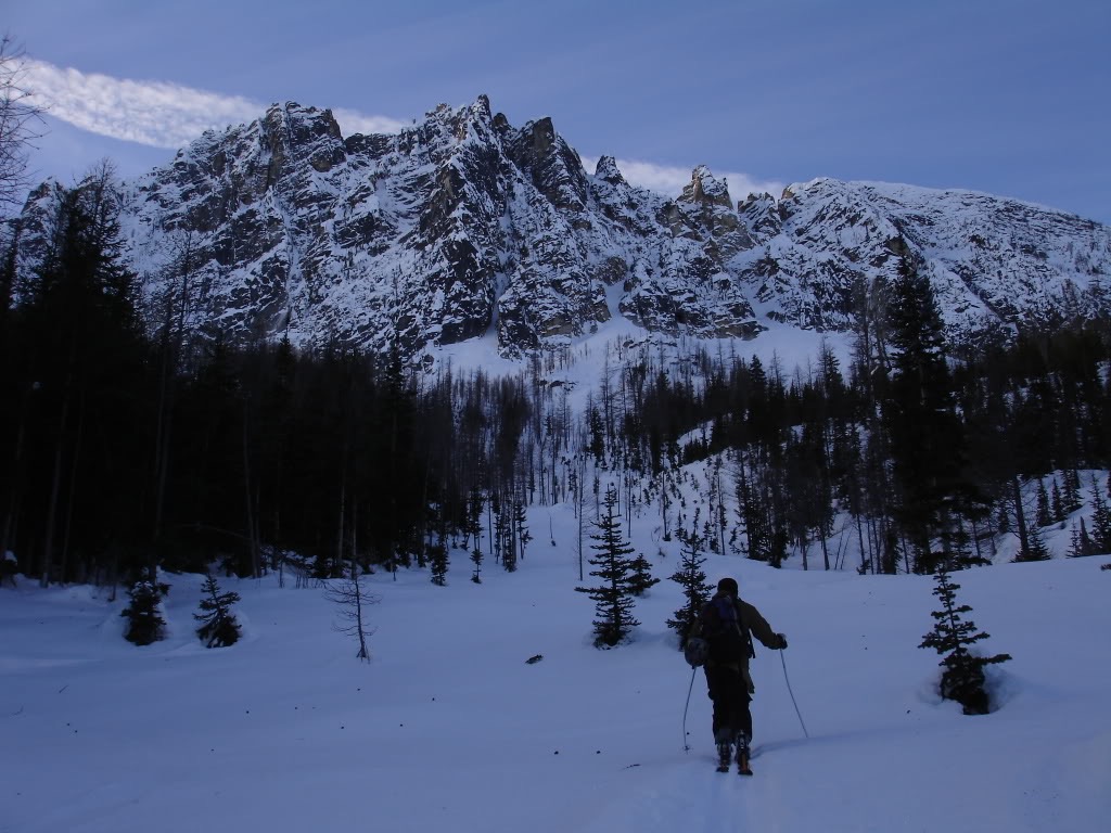 Dan skinning up the basin near the Helicopter landing spot