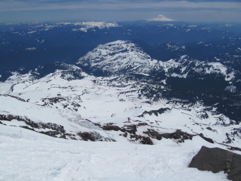 Stunning view of the Central Cascades