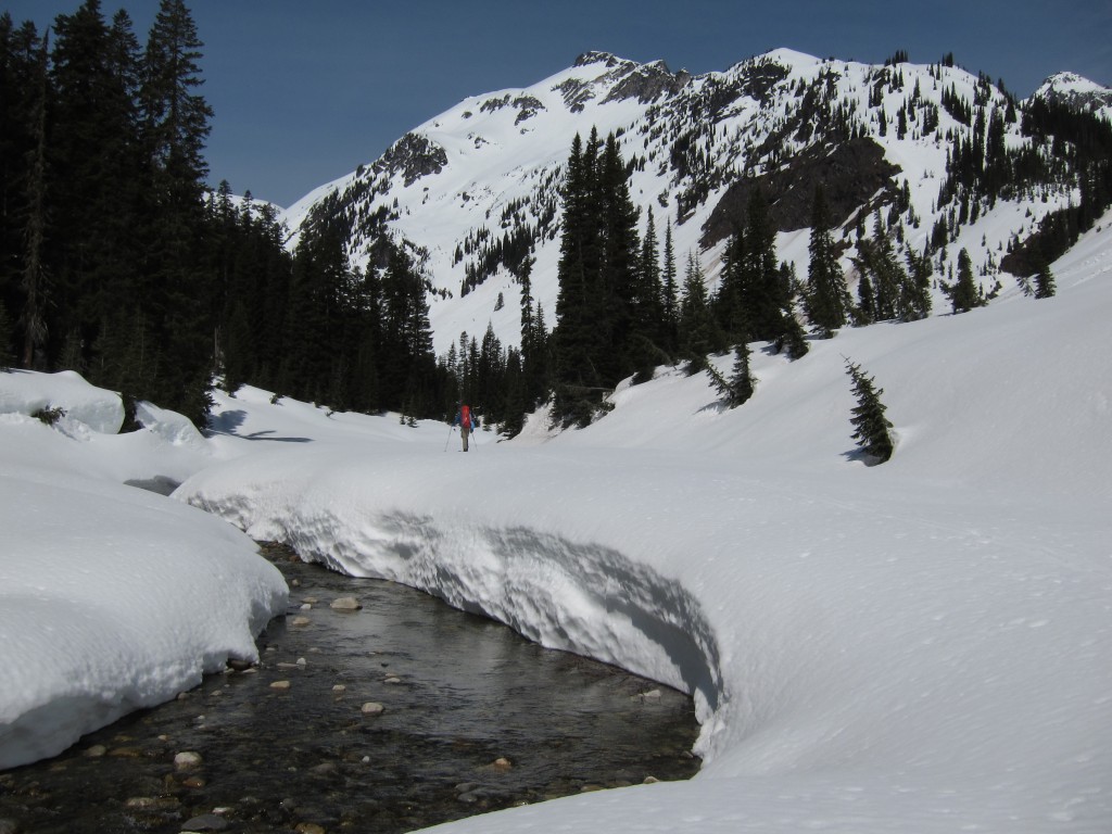 Ski touing up the Napeequa valley