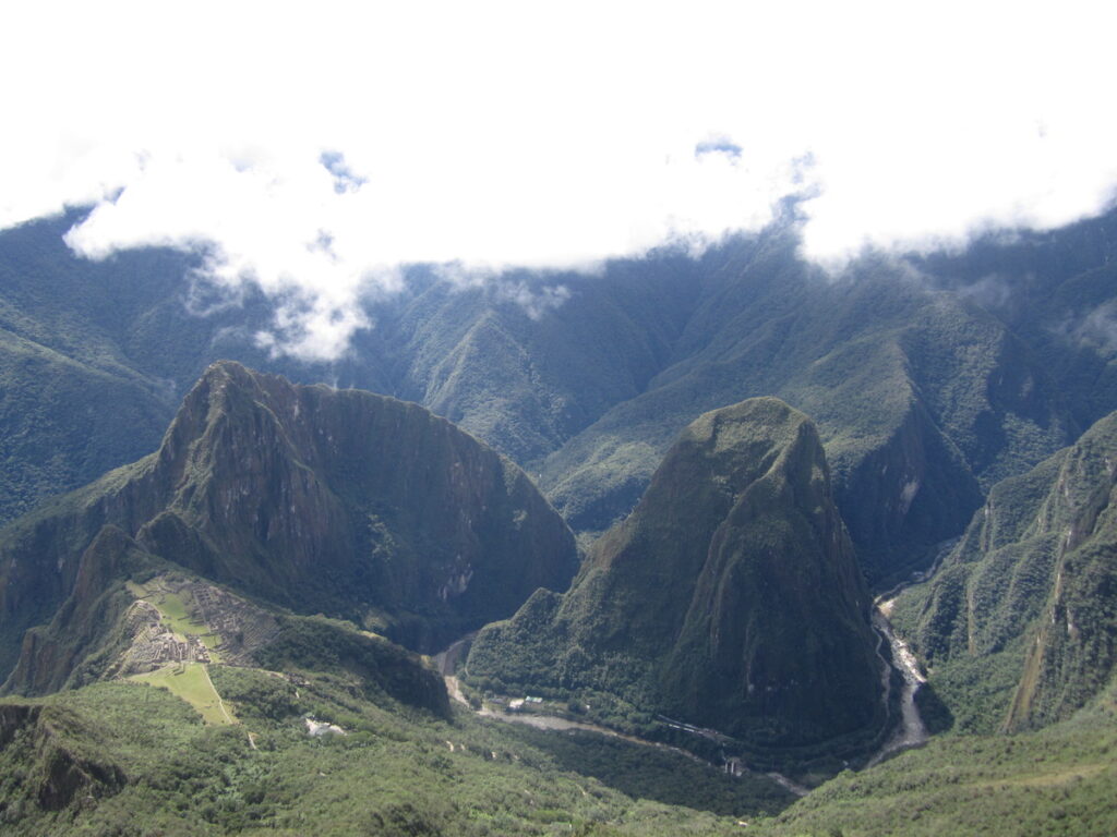 A sweeping view of machu picchu and the surrounding area
