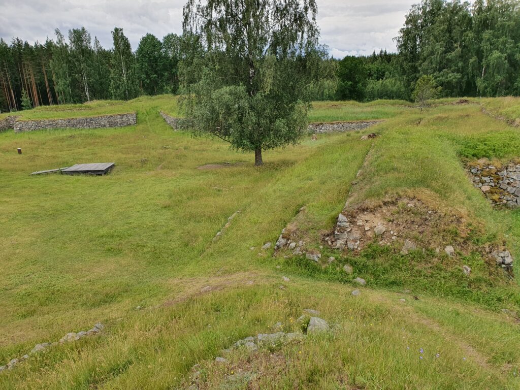 Biking to an old fortress