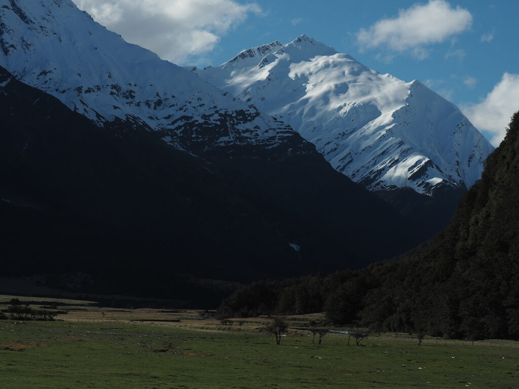 A up close look at Mount Barff