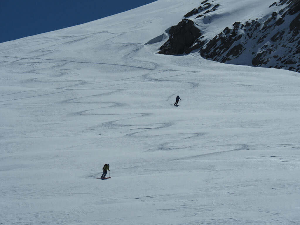 Skiing down the Tasman Glacier