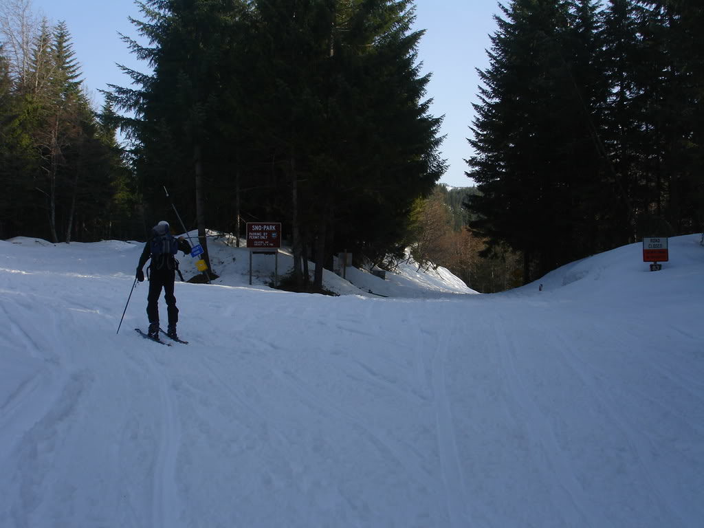 Passing the Snowpark on our way to Monitor Ridge on Mount Saint Helens