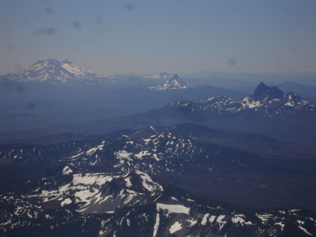 Looking South at the Oregon Volcanoes near the summit of Mount Jefferson