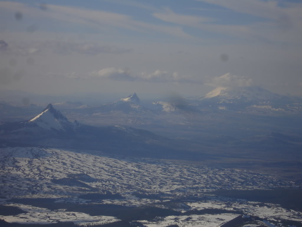 Looking North at the Oregon Volcanoes