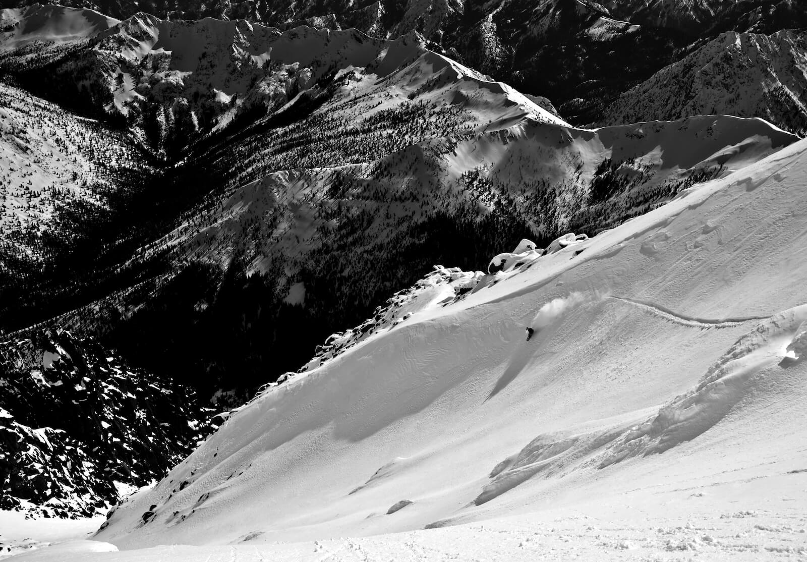 Snowboarding in the Snoqualmie Pass Backcountry