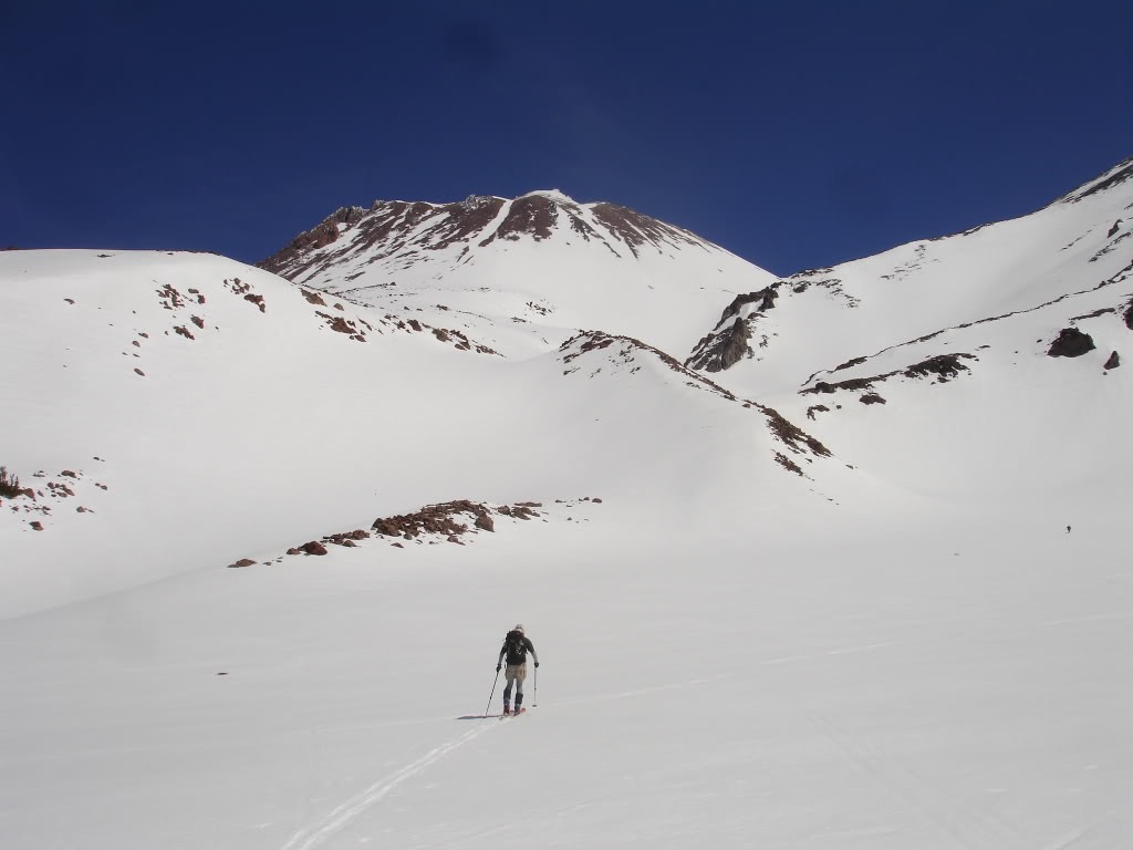 Amar Skinning up to access the low saddle