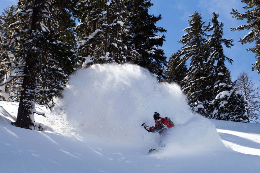 Snowboarding the perfect powder day at the Zillertal Valley