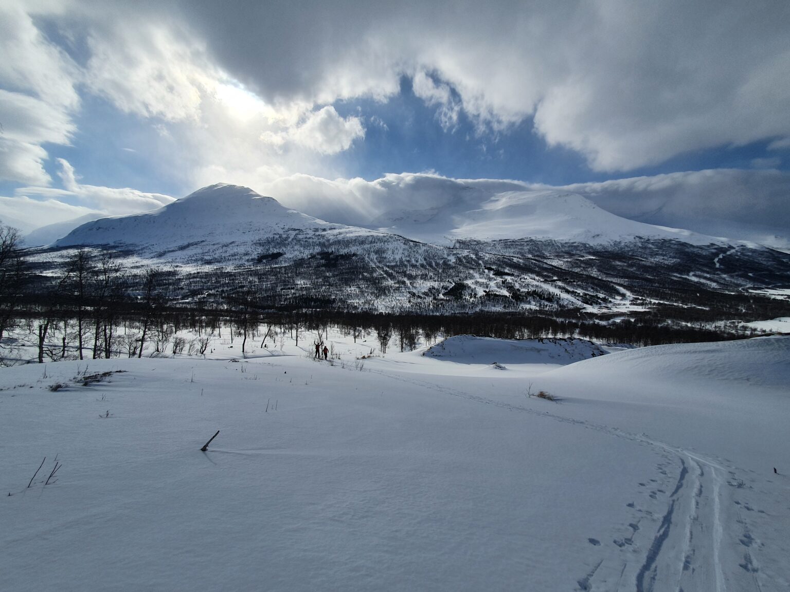 Looking back at the lower avalanche barriers on Blåbaerfjellet