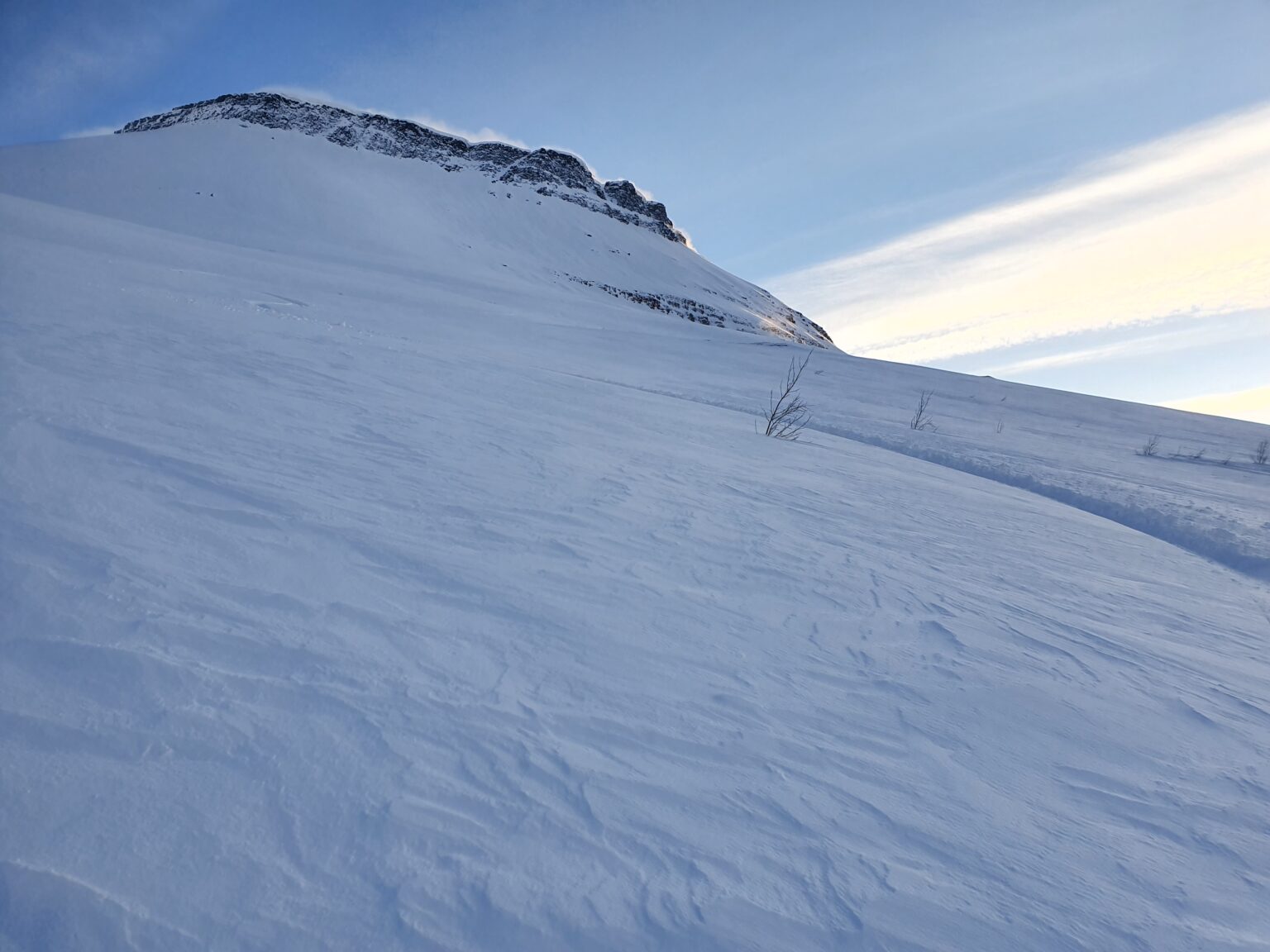 Looking back up at the south face of Háhttagáisi