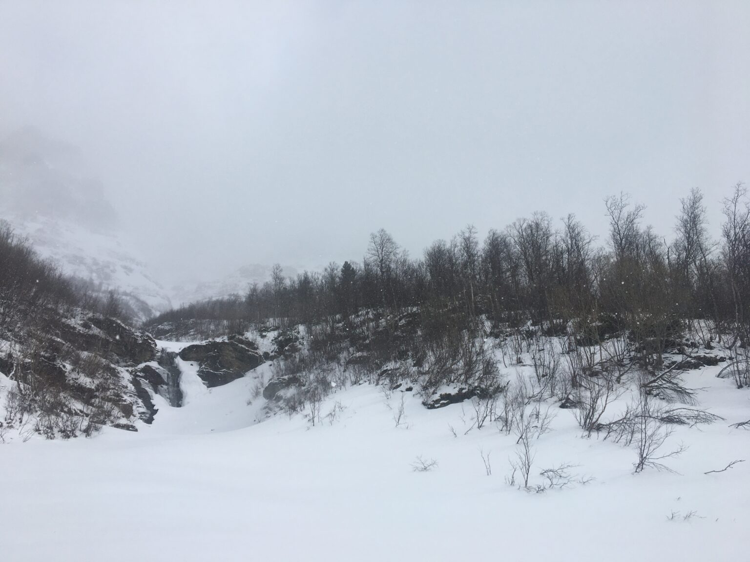 Looking up the main gully of the West Chute of Rostafjellet