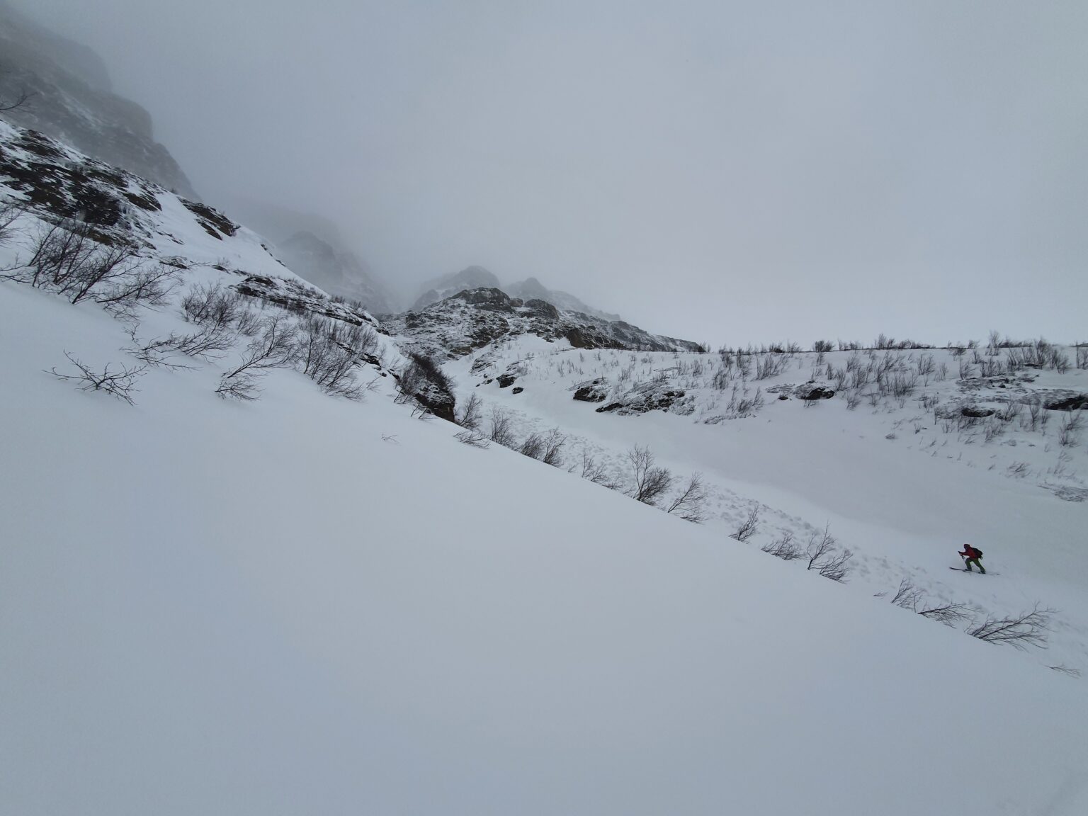 making our way into the West Chute of Rostafjellet near Tamokdalen