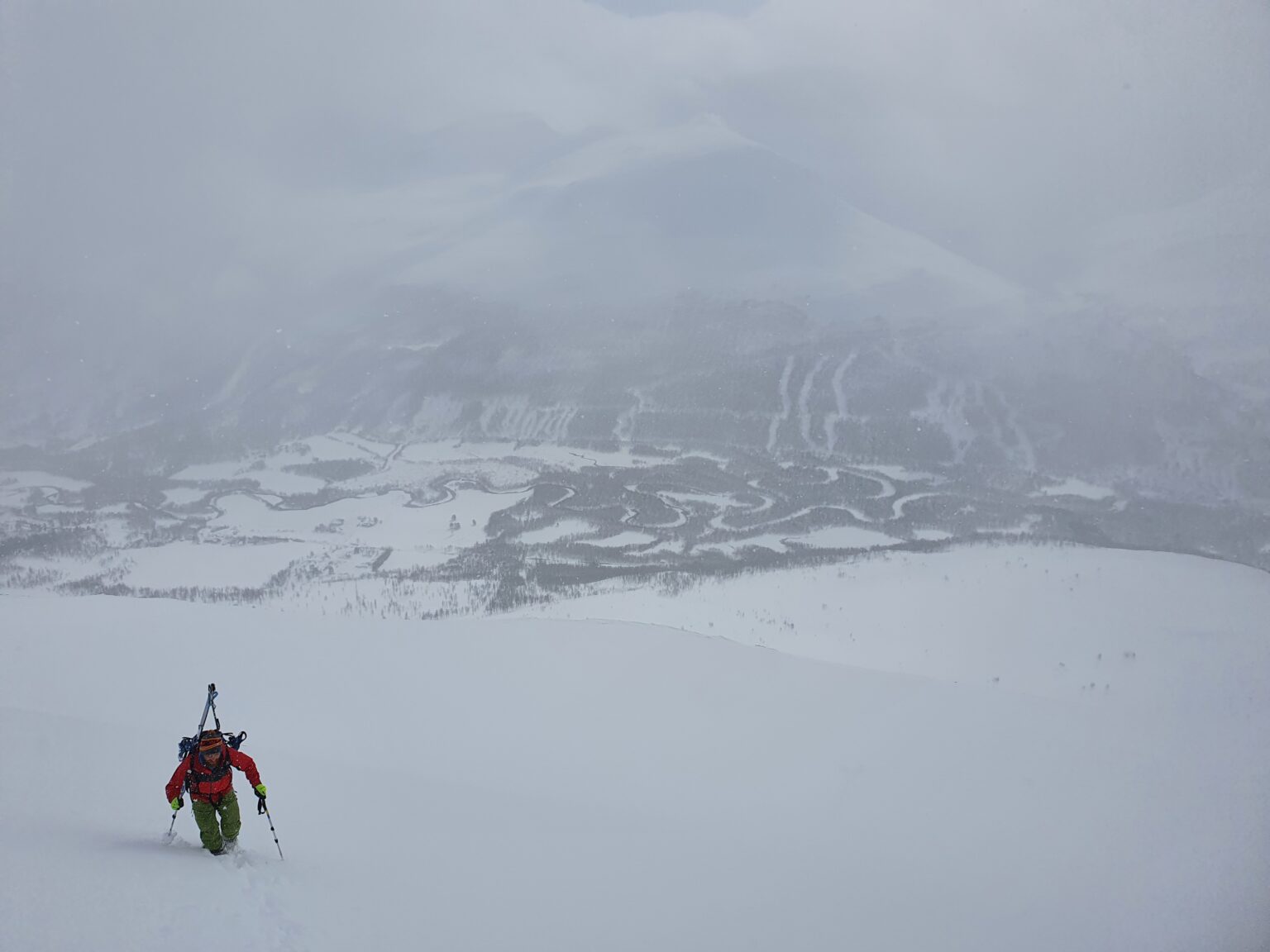 Climbing up the South face of Sjufjellet in the Tamokdalen Valley