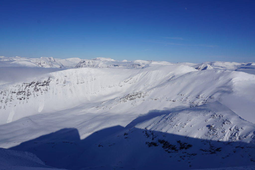 Looking East into the bowl behind Tamok Husset