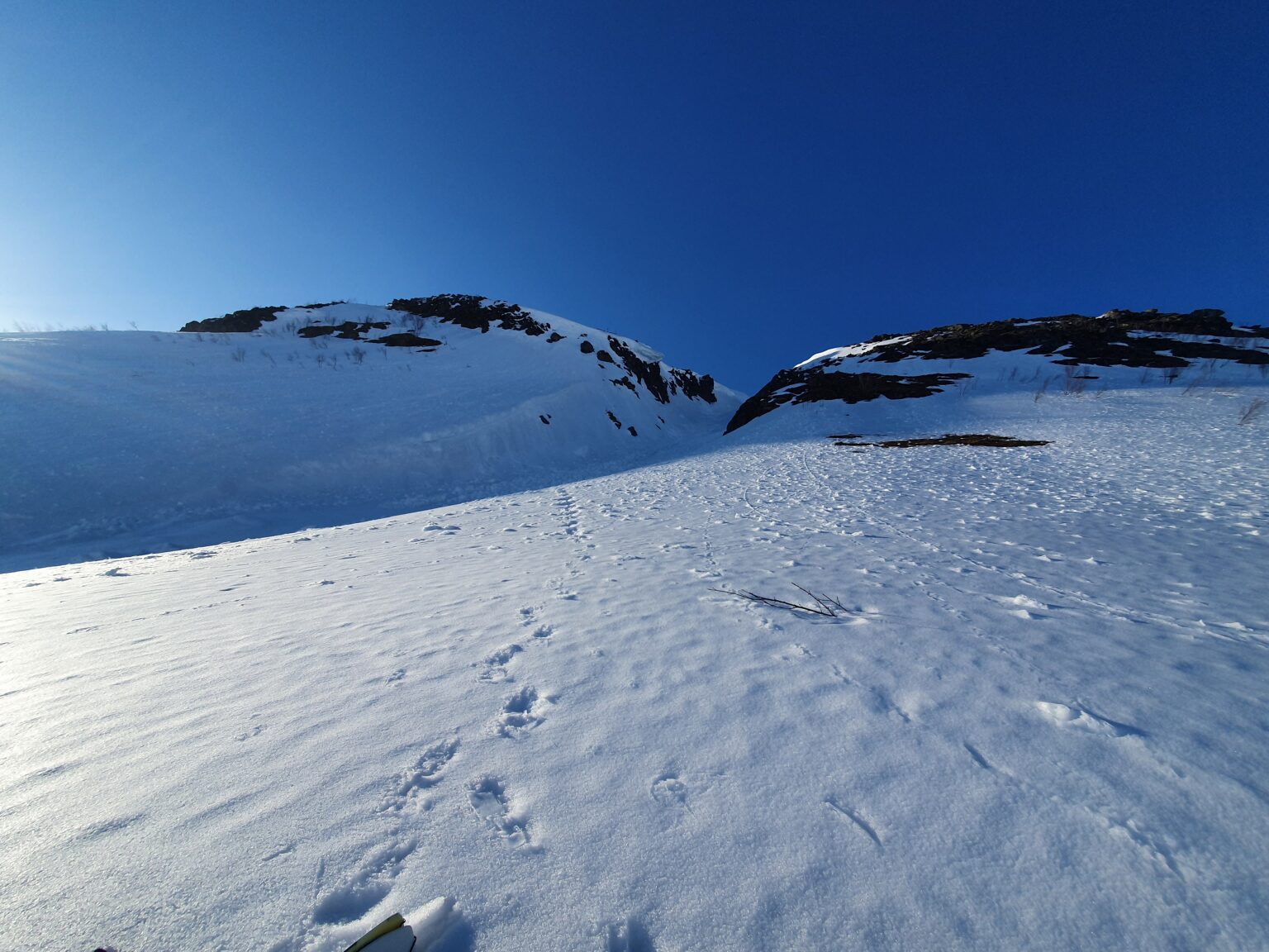 Looking up the south gully on Tamokfjellet