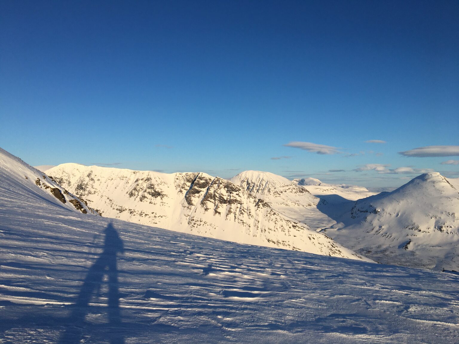 Making our way to the top of Tamokfjellet